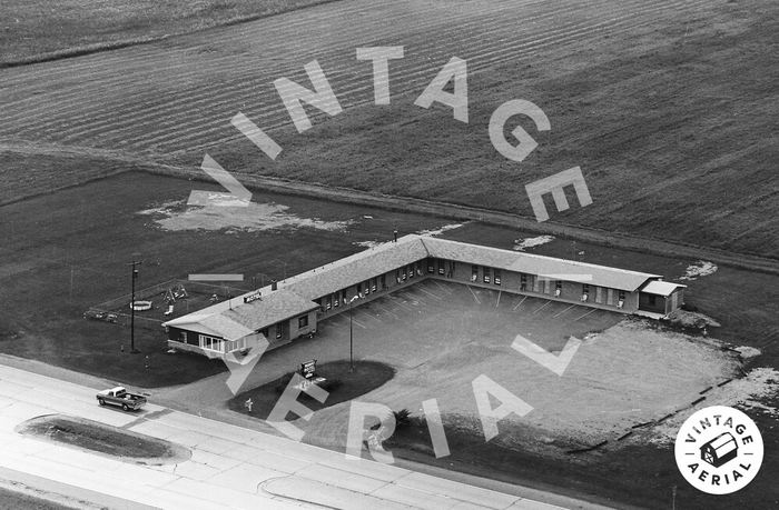 Midway Motel (Mid-Way Motel) - 1970 Aerial